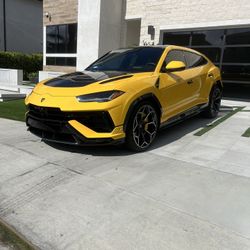 Lamborghini 