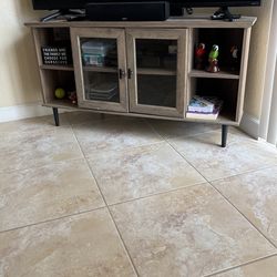 Mesa De Television
