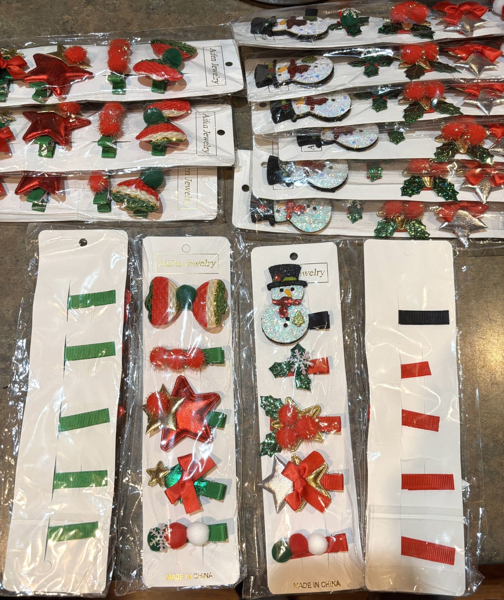 Little Girl Christmas Barrettes. Toddler hair decoration. Hair clips Price for each set