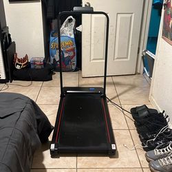 Walking Pad / Mini Treadmill – Compact & Easy to Store