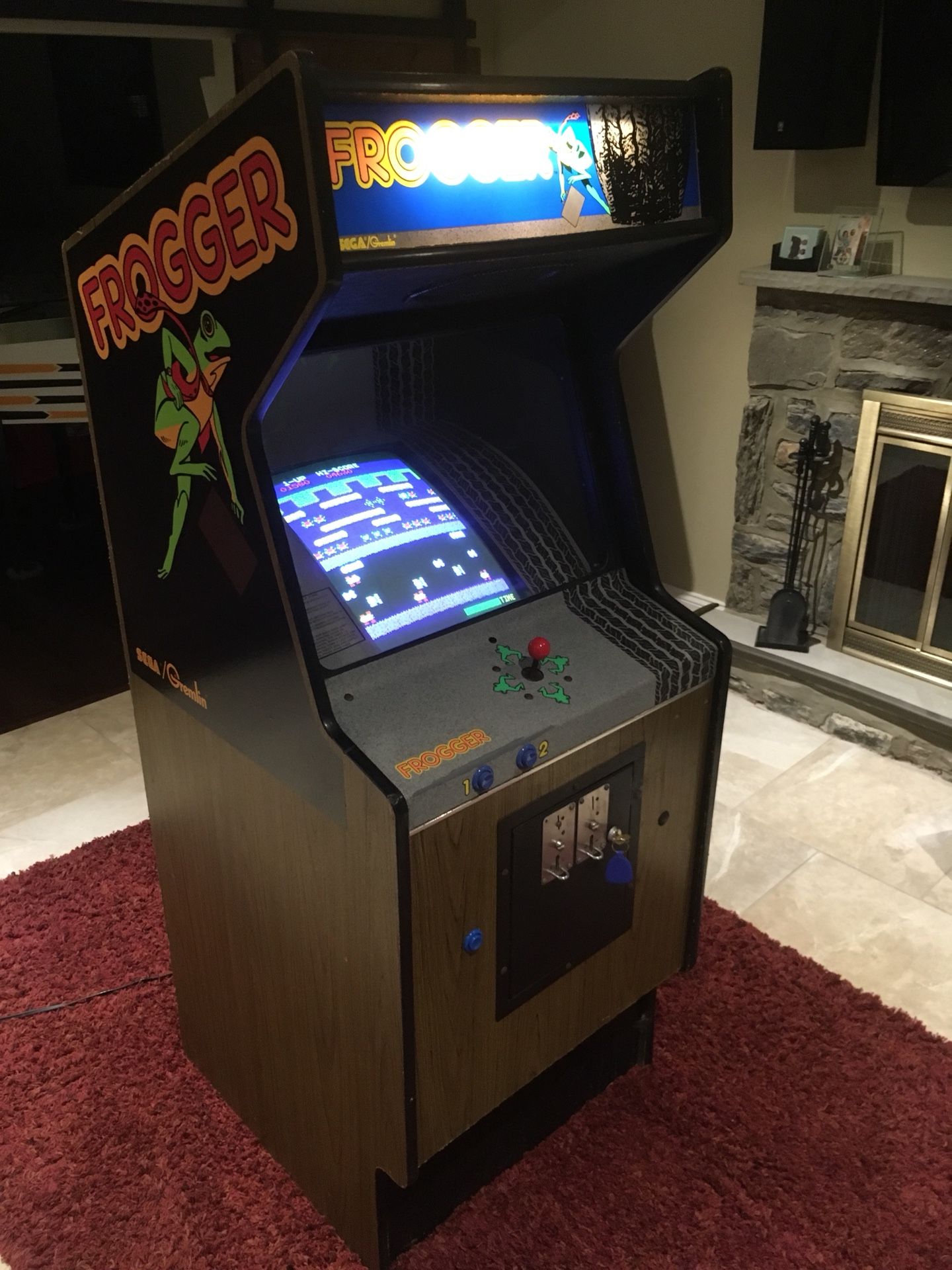 FROGGER ARCADE GAME MACHINE! WORKS 100%! NEW PARTS! BAR MAN CAVE PINBALL GAME ROOM!