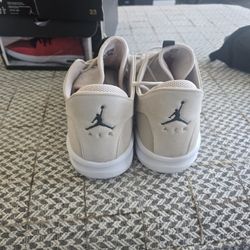 Nike Air Jordan First Class