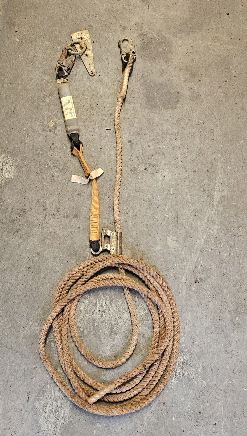 6ft Safety Lanyard 900lbs with Shock Absorber and Hooks