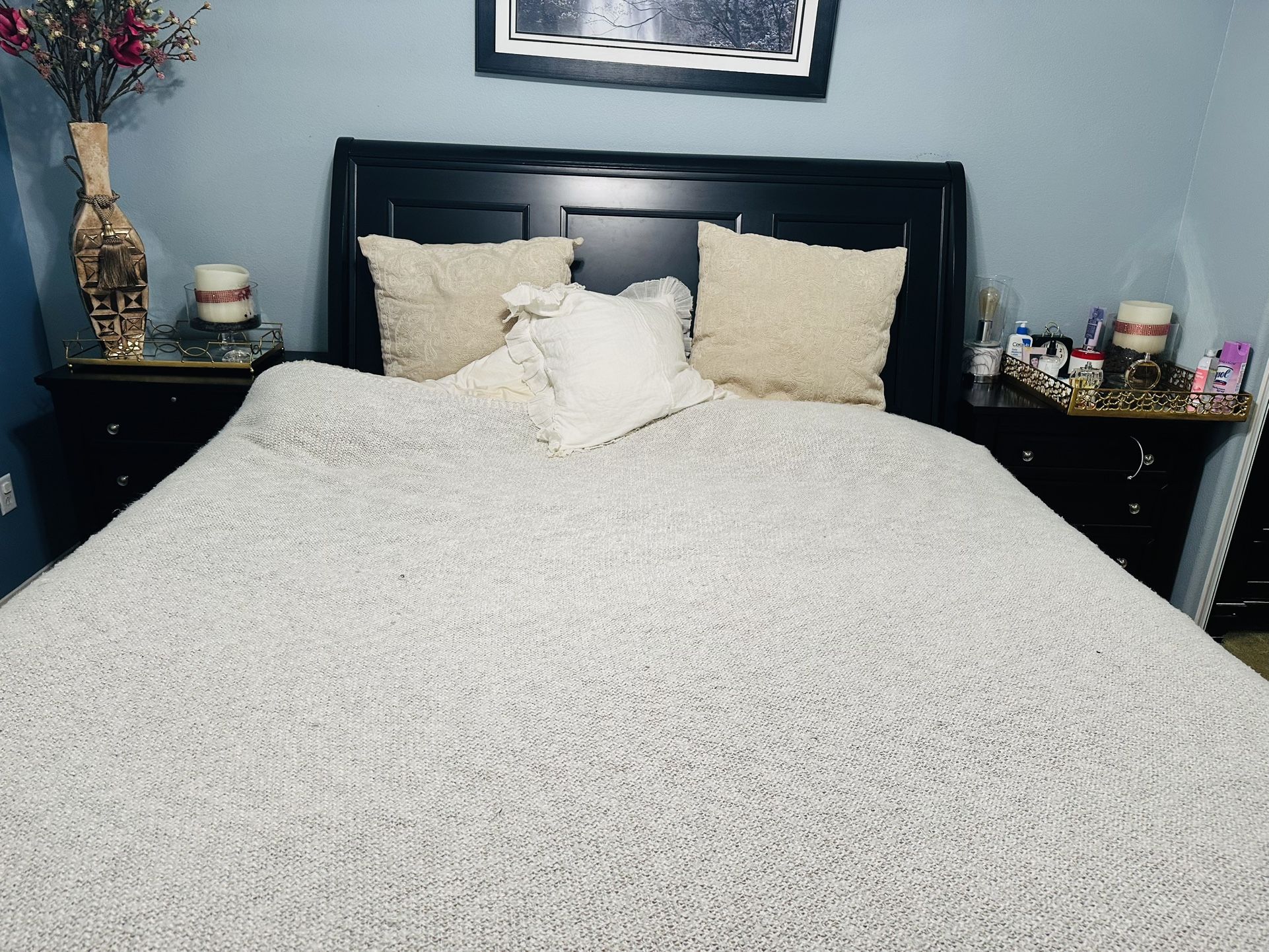 Brown King Bed And Nightstands