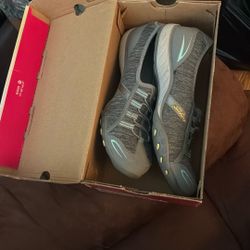 Related FitSkechers 