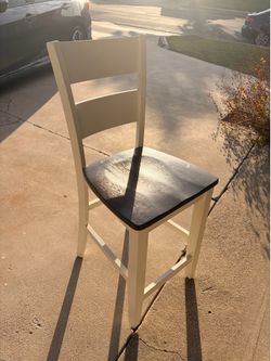 bar height chairs