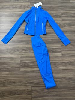 Lululemon Blue Jacket and Leggings Set