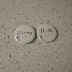 Greenery Mommy to Be and Daddy to Be Baby Shower Pins