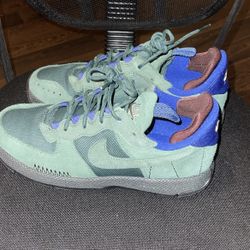 Nike Air Force 1 Wild "Fir Green" Size 8.5 