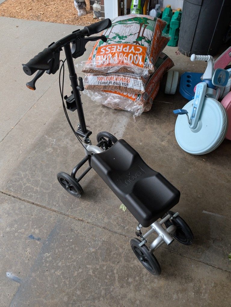 Nova Knee Walking Scooter