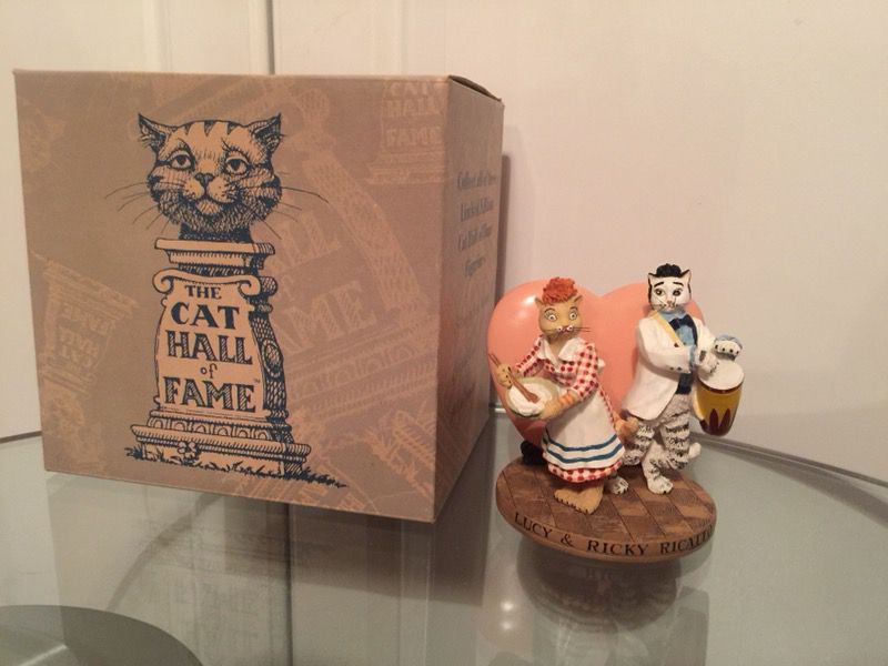 Collectible cat statue