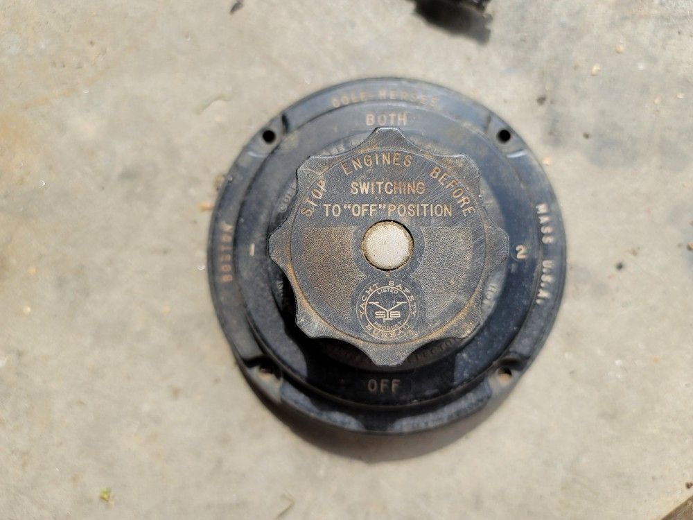 Cole-Hersee Dual Battery Switch, Used