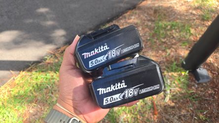Makita 18v 5 Ah Battery x2