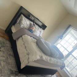 Bed Frame And Mattress 