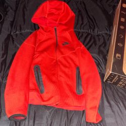 Nike tech; Red,Youth medium 