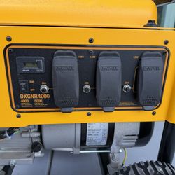 Like New DEWALT 4000W Generator - Only 14 Hours! (CO-Protect)
