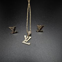 14k Gold Lv Set