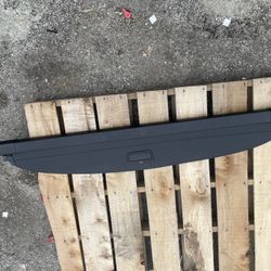 2018-2024 Volkswagen Atlas Rear Cargo Privacy Cover OEM