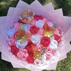 The Prettiest Bouquet For Your Valentines And Galentines 💘