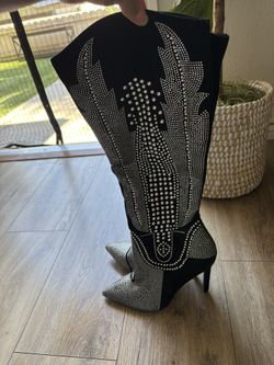 Black boots