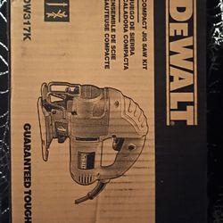 DeWALT COMPACT JIGSAW KIT
