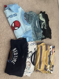 Boys Winter Pj’s Sets Size 4/4t