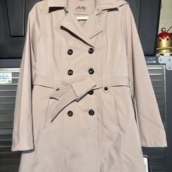 Sebby Trench Coat (XL)