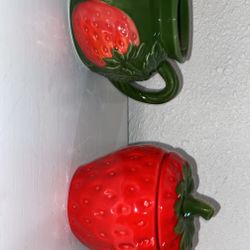 Strawberry Sugar And Creamer Set 