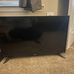 32” Roku TV With Mount Installed 
