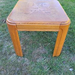Oak End Table 