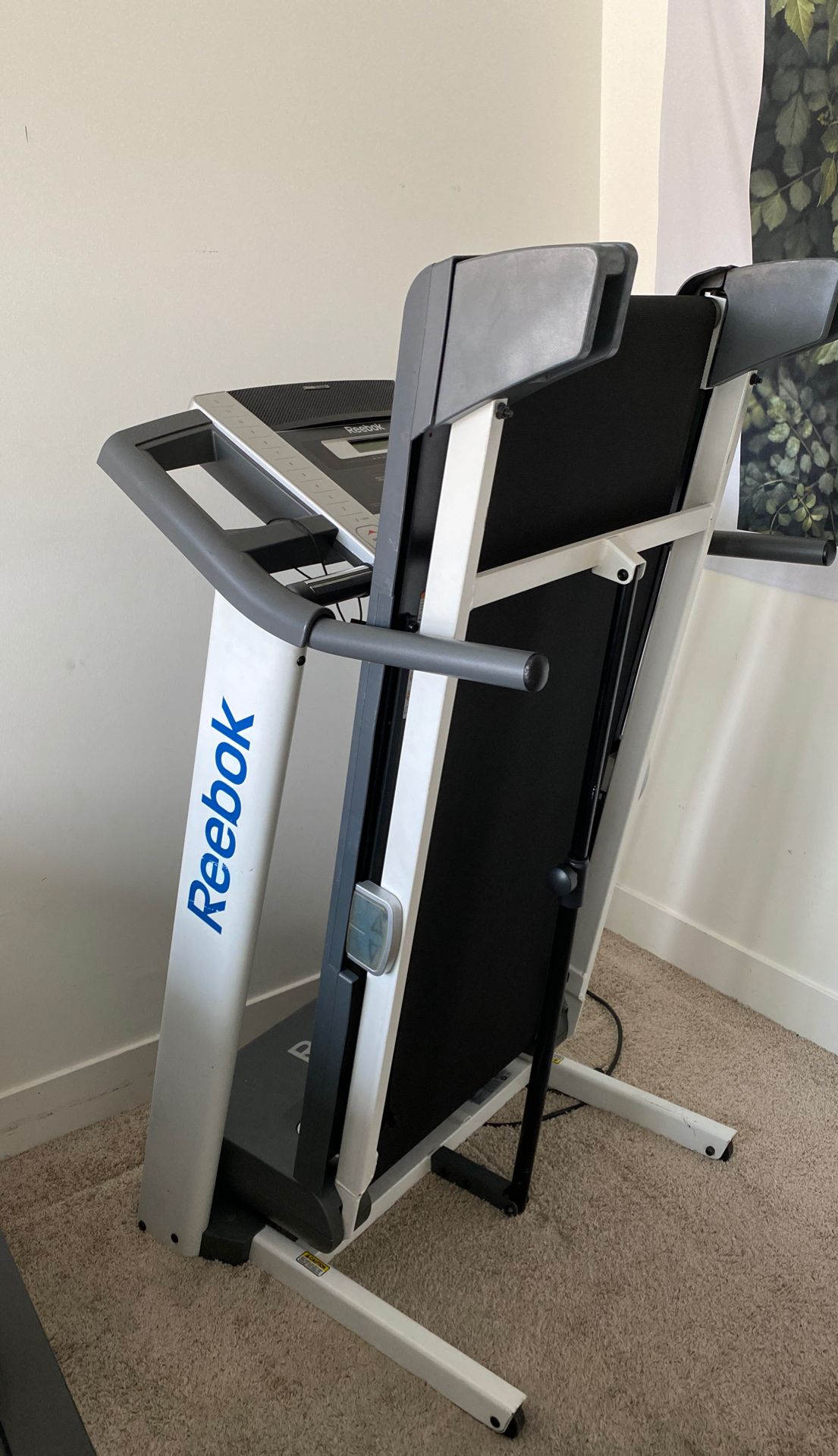 Reebok DMX Plus S9.80 Treadmill for Sale in West Hollywood, CA OfferUp