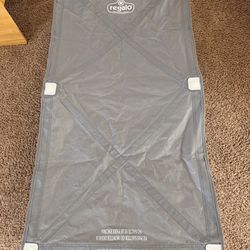 Children’s cot / portable bed