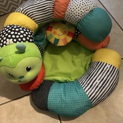Infantino Prop-A-pillar Tummy Time