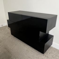 MUST GO— Dresser + Queen Bed Frame Set