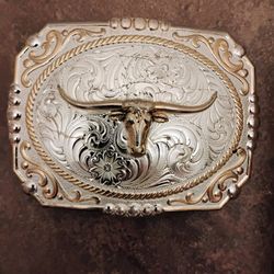 Montana Silversmiths Two-Tone Cowboy Cameo with Longhorn Belt Buckle