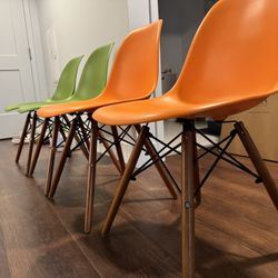4x Dining Chairs for Sale $10 each