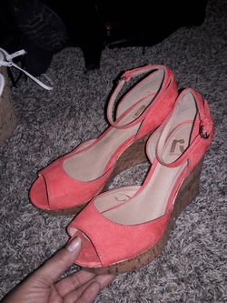 Size 7, Report coral color cork wedges