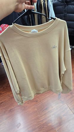 Alo crew neck tan