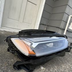 2022 Audi Q5 Headlights Full Led Right Side OEM