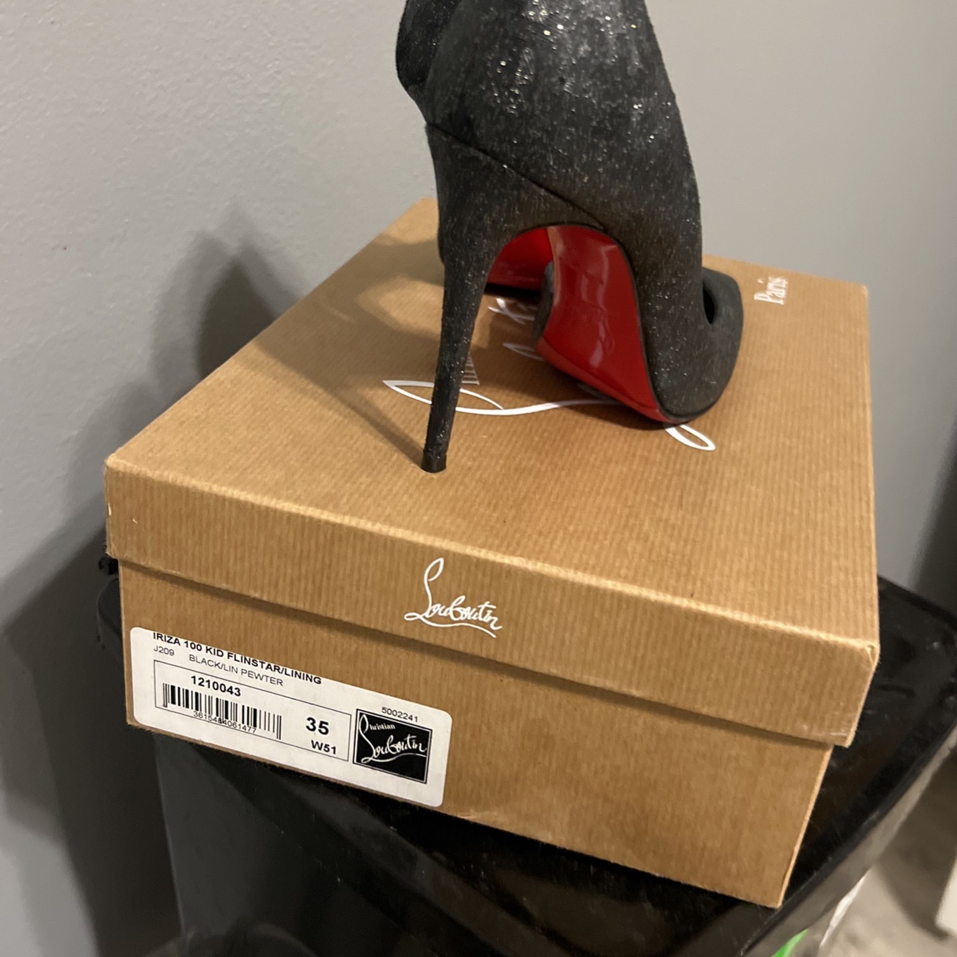 christian louboutin Heels
