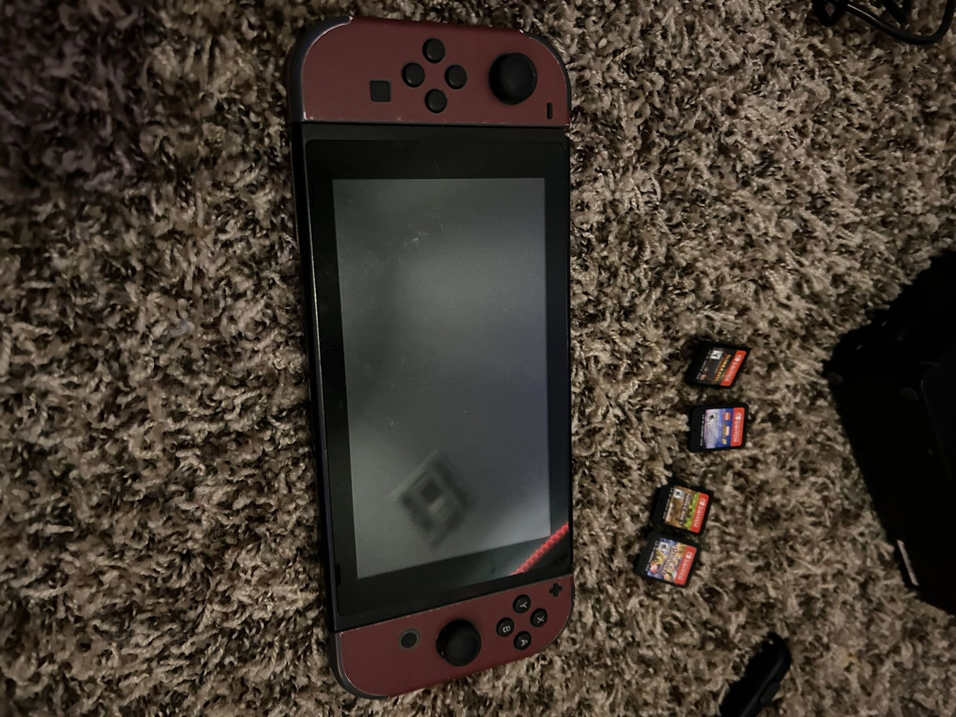 Nitendo switch with 4 games