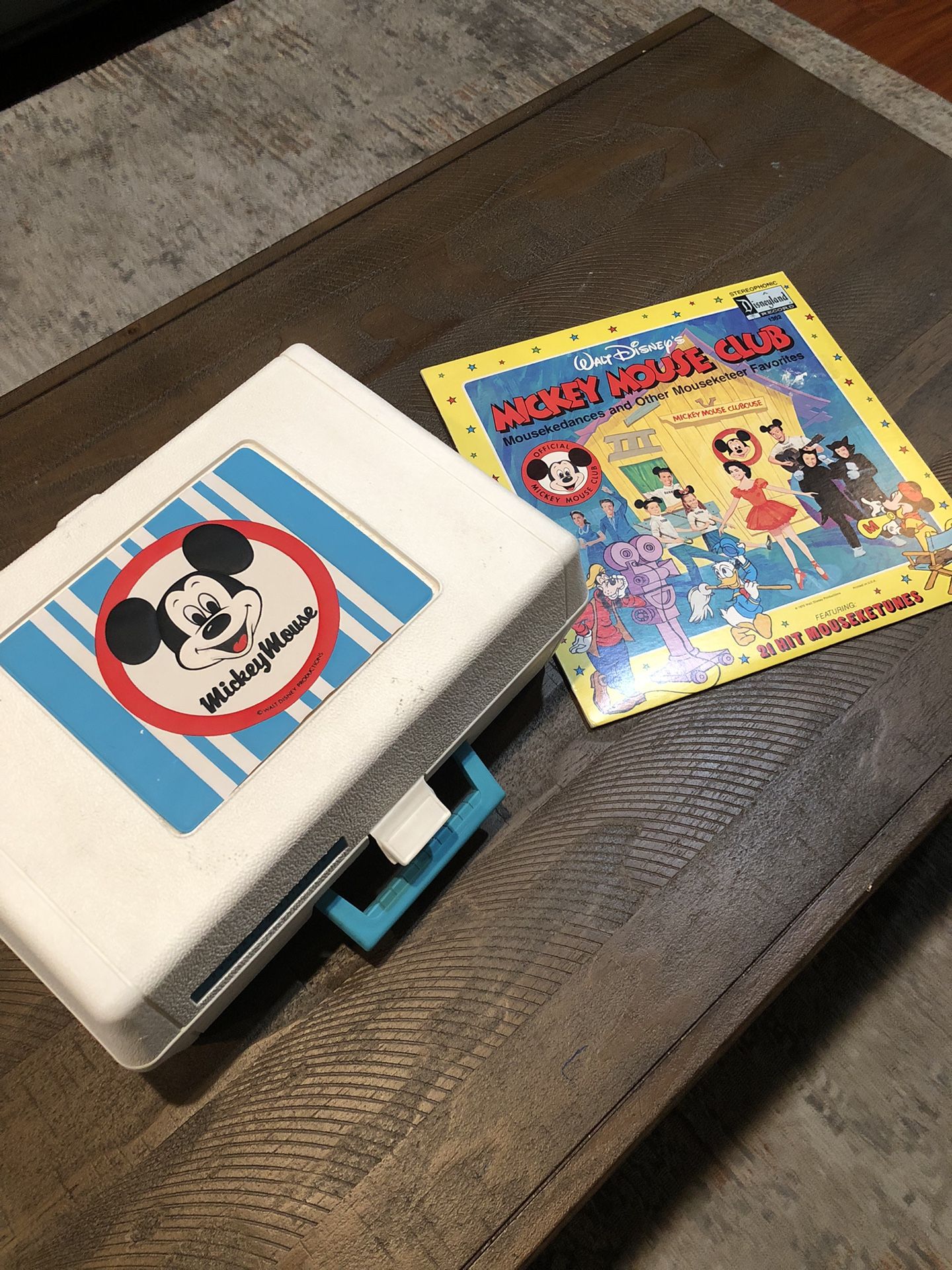 Disney/Mickey Record & Player