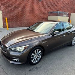 2017 Infiniti Q50 Premium