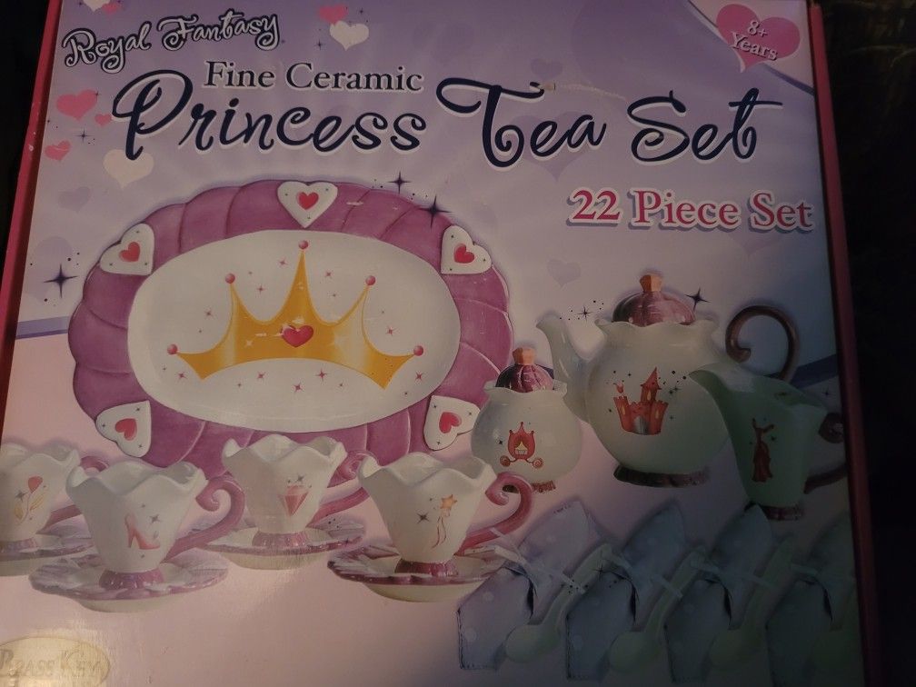 Brasskey Keepsakes Royal Fantasy Princess Tea Set