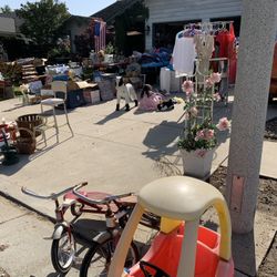 Summer Cleaning Sale 1951 Cypress Cove  Dr.    Tulare