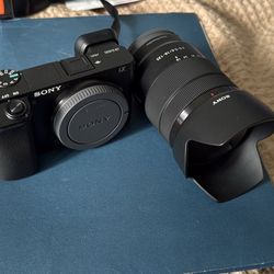 Sony A6400 W/18-135mm Lens