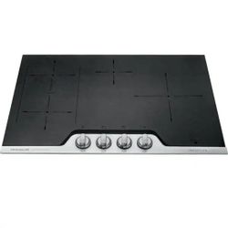 Frigidaire
Professional 30 in. 4 Elements Induction Cooktop in Stainless Steel