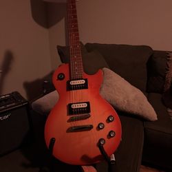 Guitar: Les Paul Ephiphone