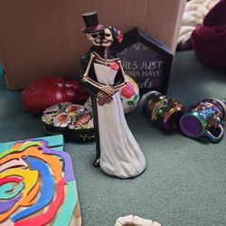 Bride And Groom Skulls