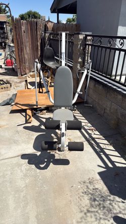 Weight bench workout machine